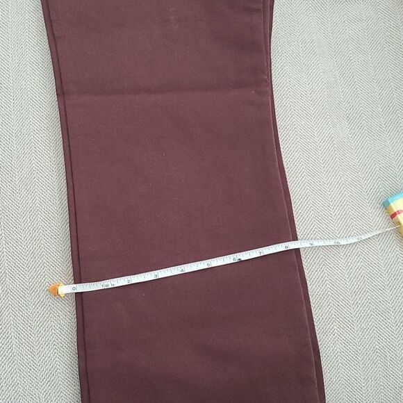 St. John Collection by Marie Gray Pants. - Picture 6 of 8